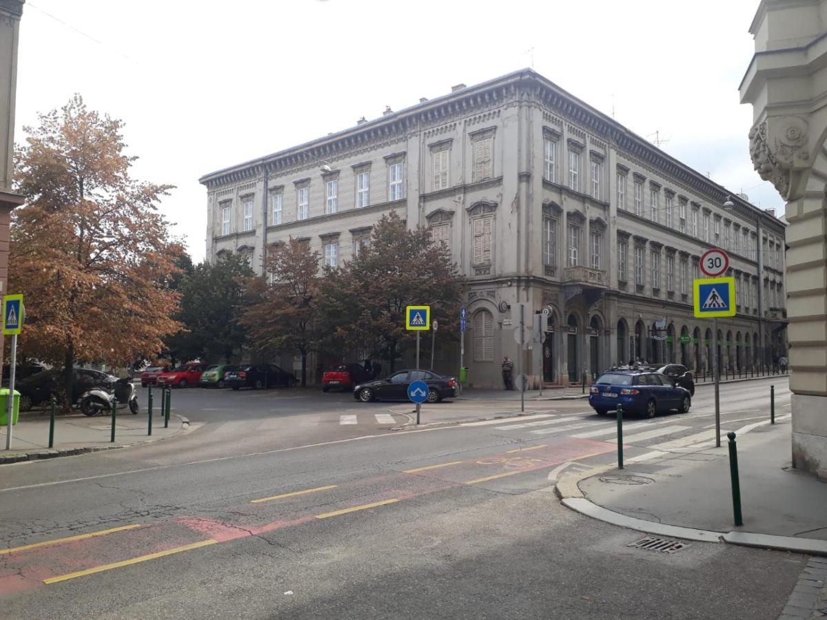 Danube Elegance Apartment Budapest Eksteriør billede